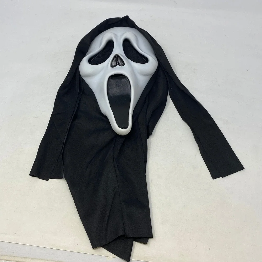 Fun World Ghostface Scream Mask Black Hooded Horror Halloween 9206SWLG 2025